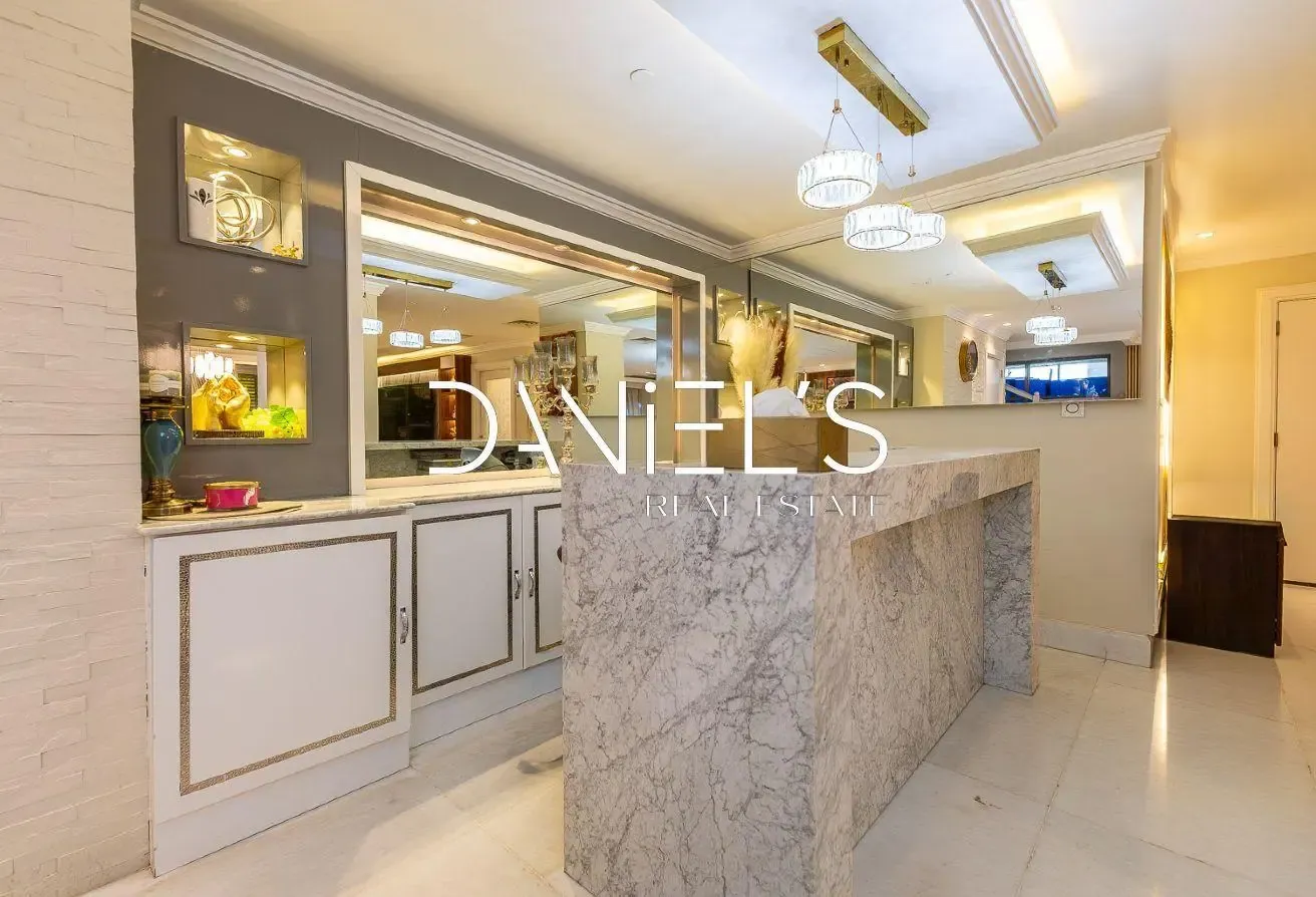 Furnished | Private Garden | Mid August