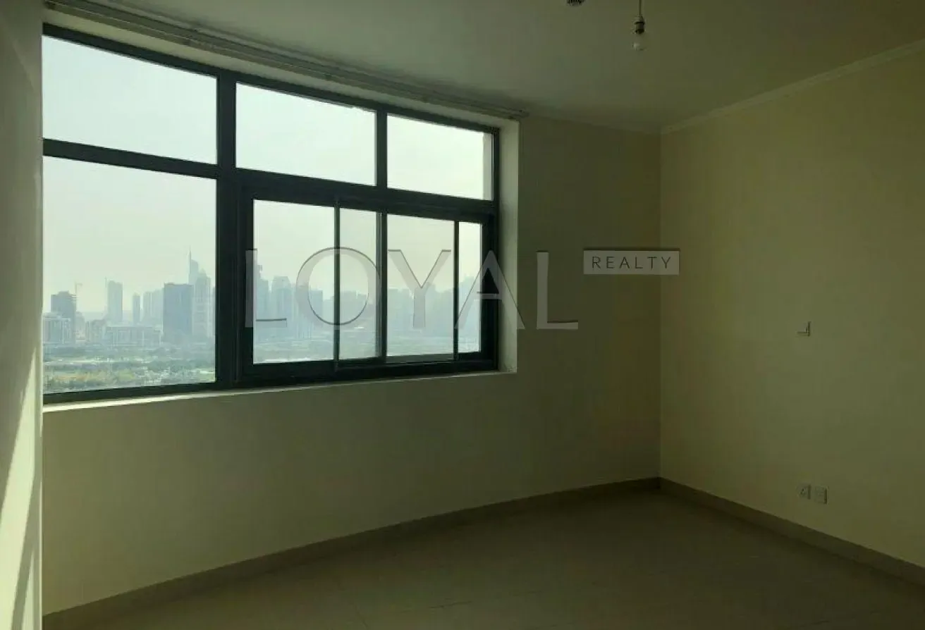 Full golf course view/On high floor/Great location