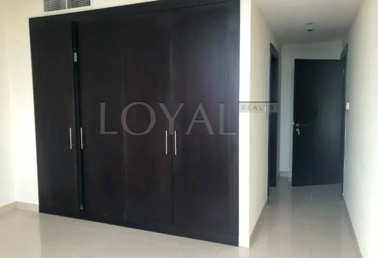 Full golf course view/On high floor/Great location