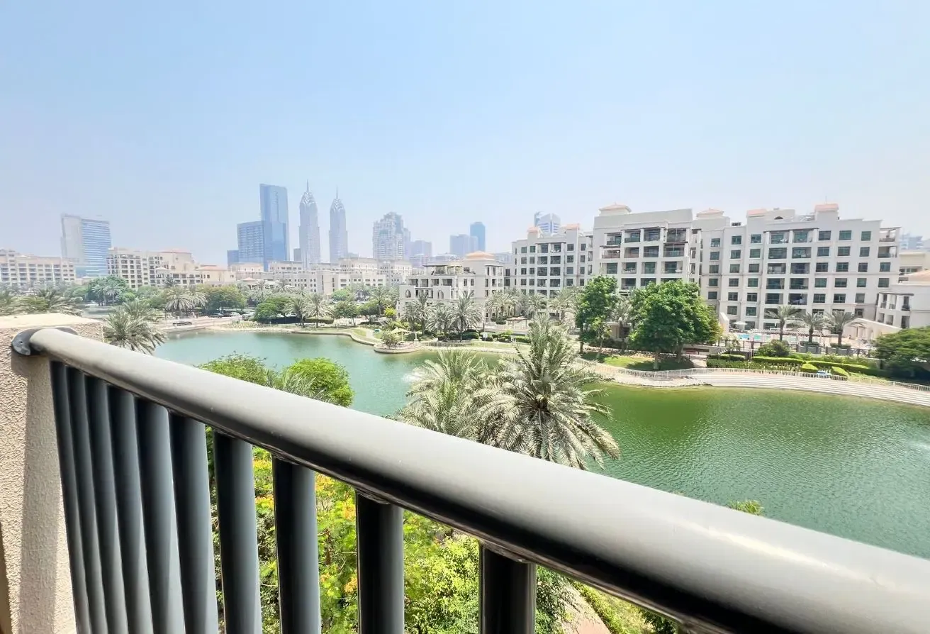 Studio Bedroom Apt Full Canal View | Chiller Free