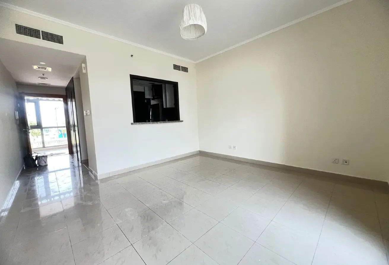 Studio Bedroom Apt Full Canal View | Chiller Free
