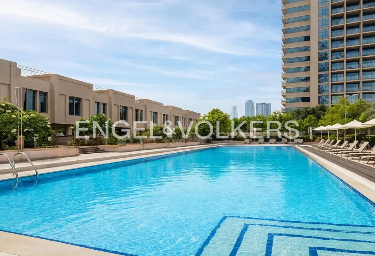 High Floor | Furnished/UF | Chiller Free