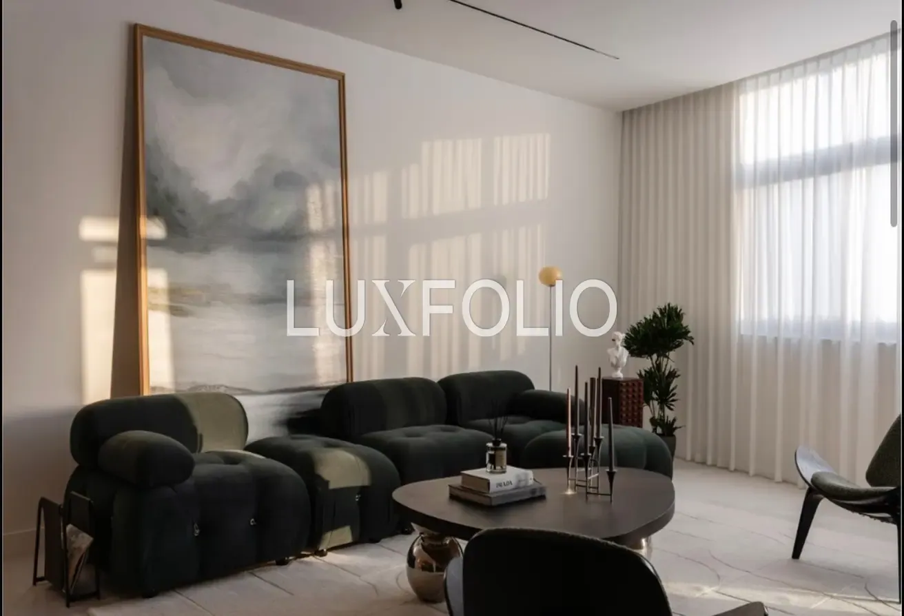 Premium Upgrades | 12 Cheques | Golf Club Views