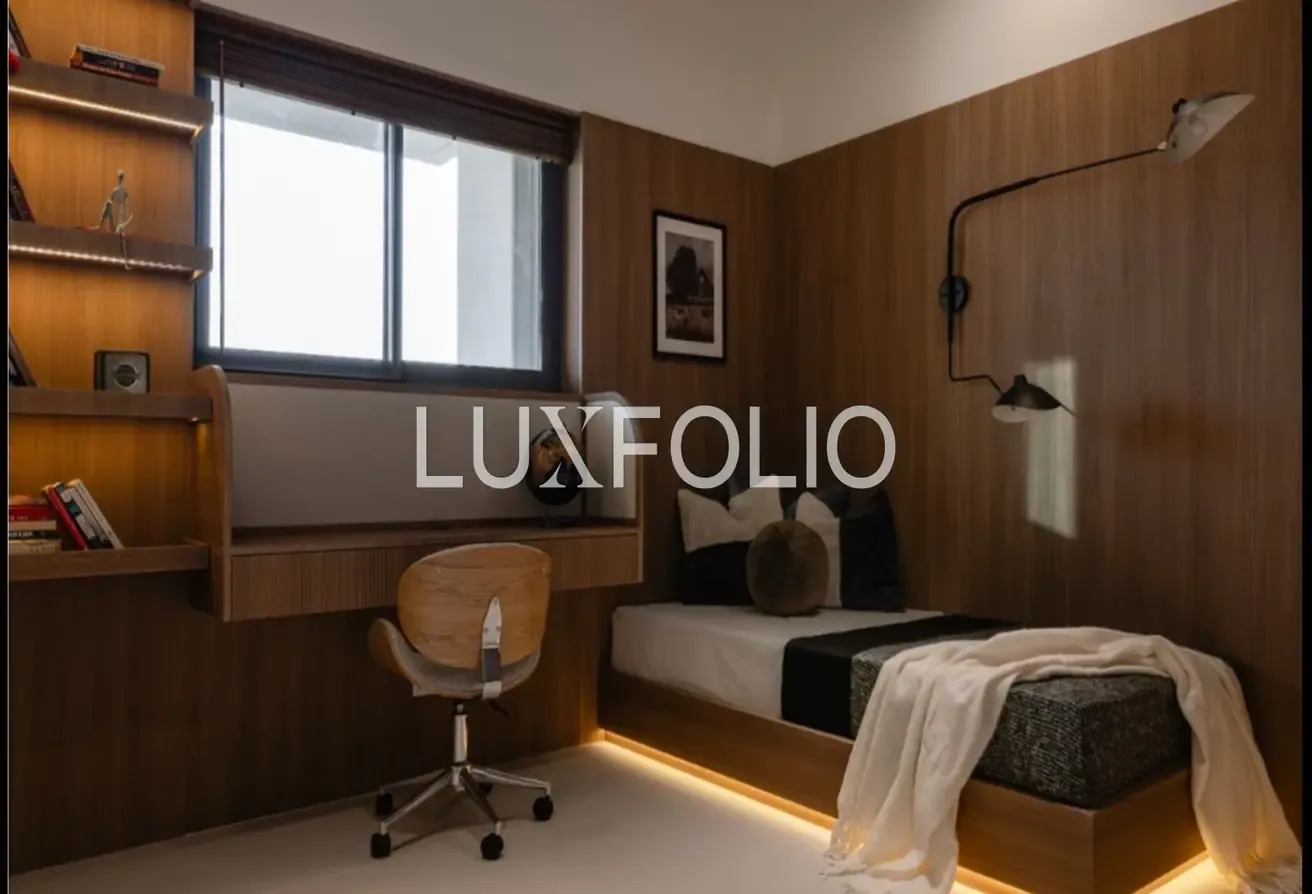 Premium Upgrades | 12 Cheques | Golf Club Views