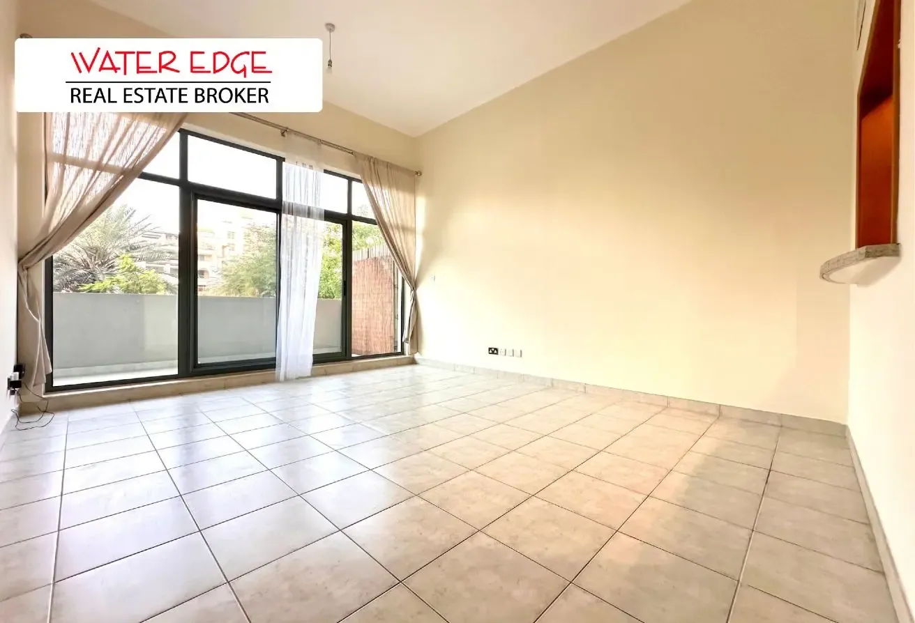 Immaculate Terraced | Lake-Facing | Spacious
