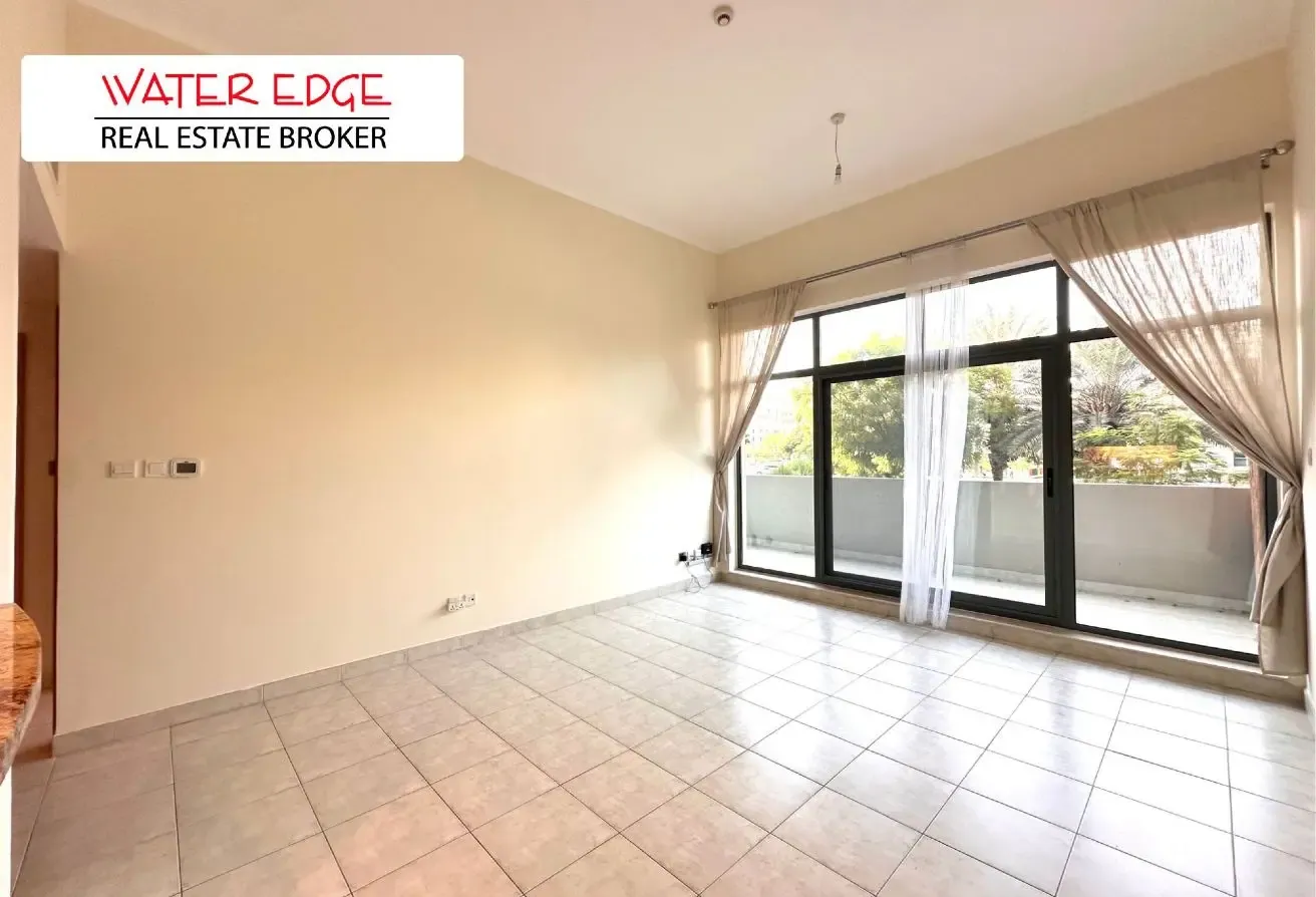 Immaculate Terraced | Lake-Facing | Spacious