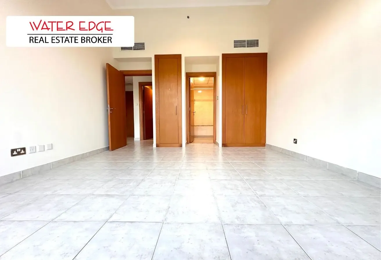 Immaculate Terraced | Lake-Facing | Spacious