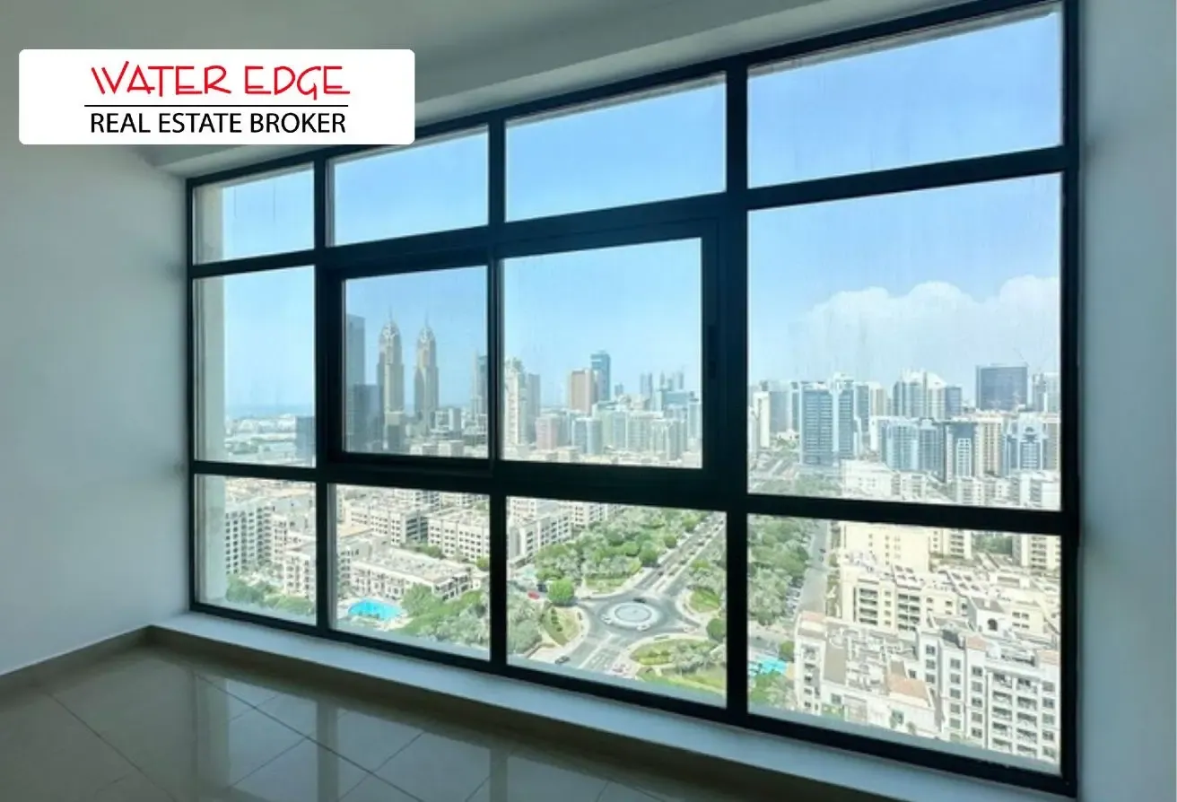 Spectacular Canal | Spacious | Good Condition
