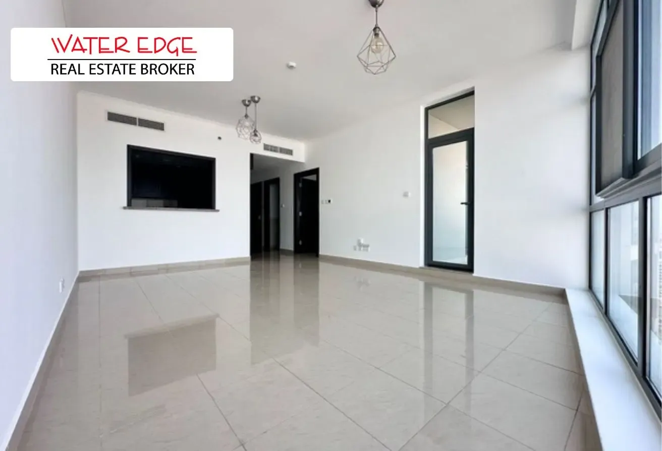 Spectacular Canal | Spacious | Good Condition