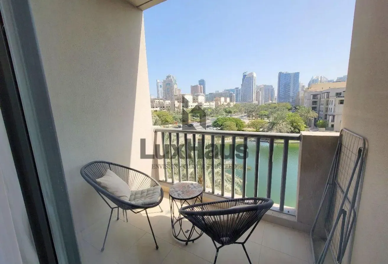 Fully Furnished| Full Canal View| Chiller Free