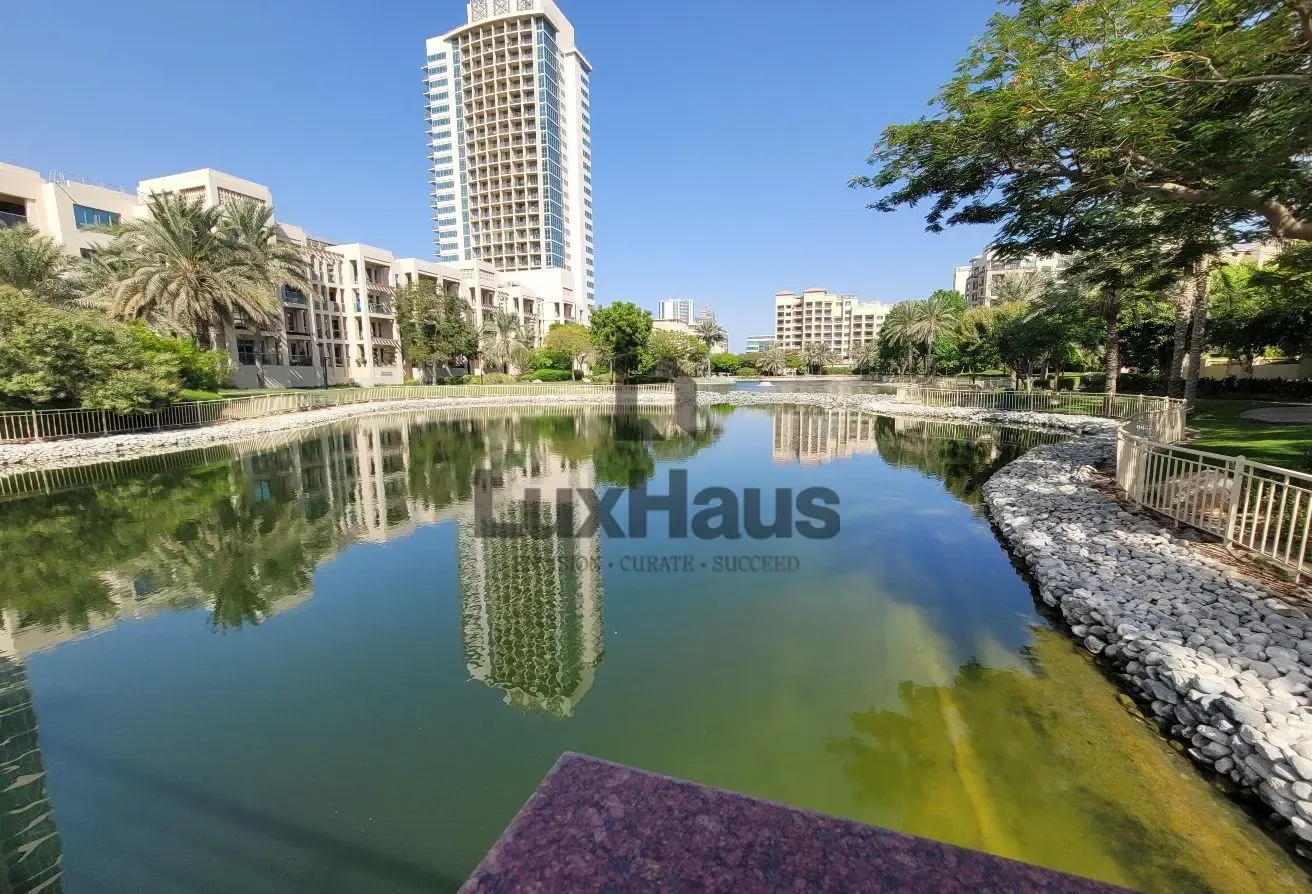 Fully Furnished| Full Canal View| Chiller Free