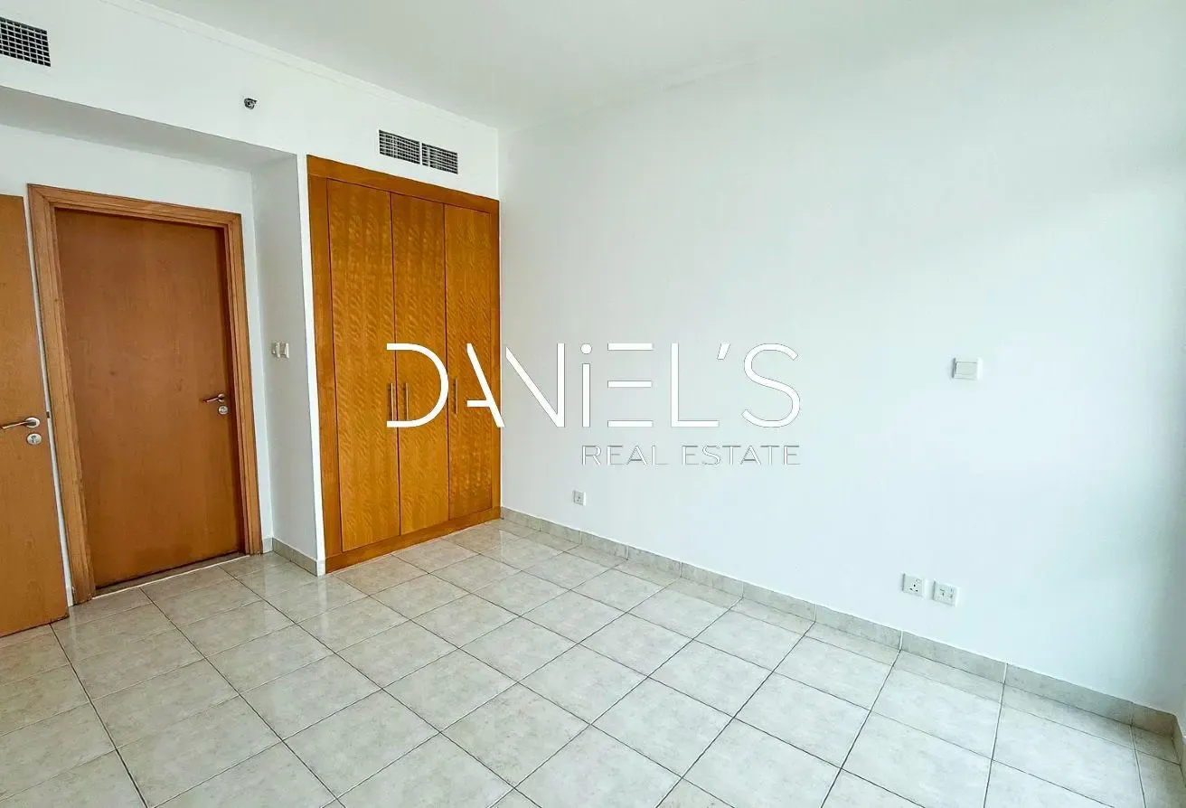 Bright | High-Floor | Vacant | Chiller Free