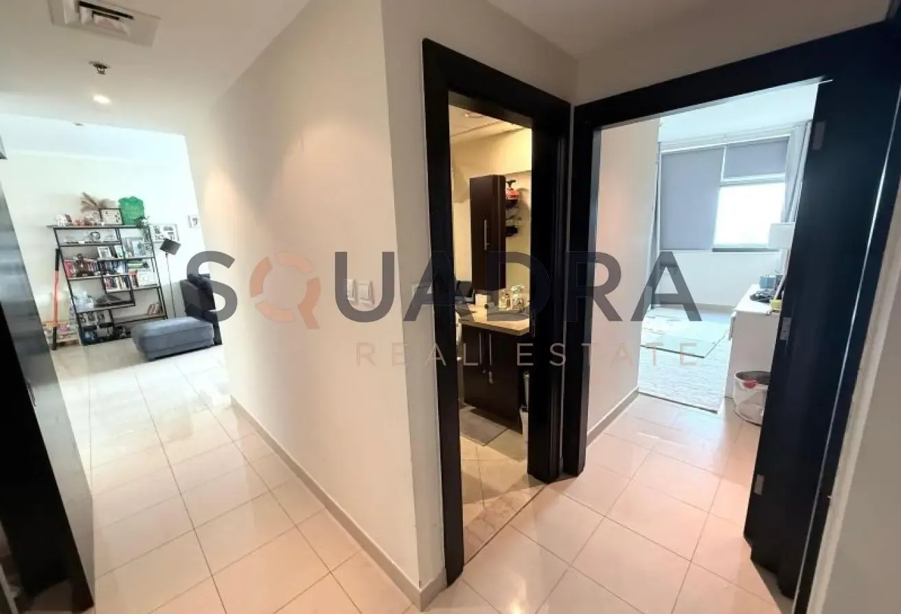 Stunning Golf Course View / 2BR / Prime Location