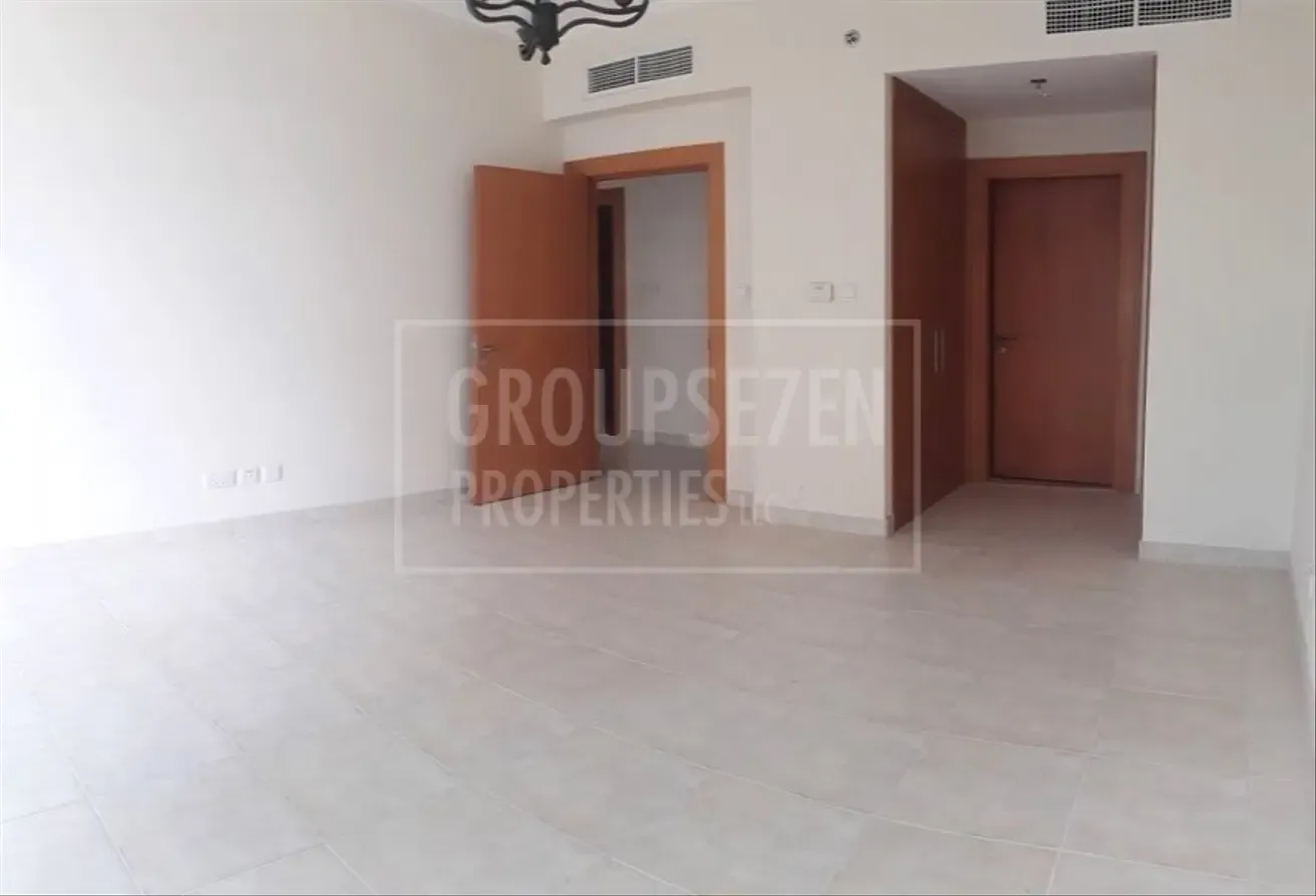 VACANT I Golf Course And Lake View l Unfurnished