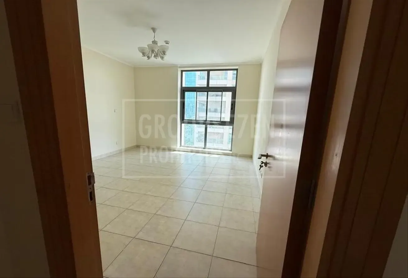VACANT I Golf Course And Lake View l Unfurnished