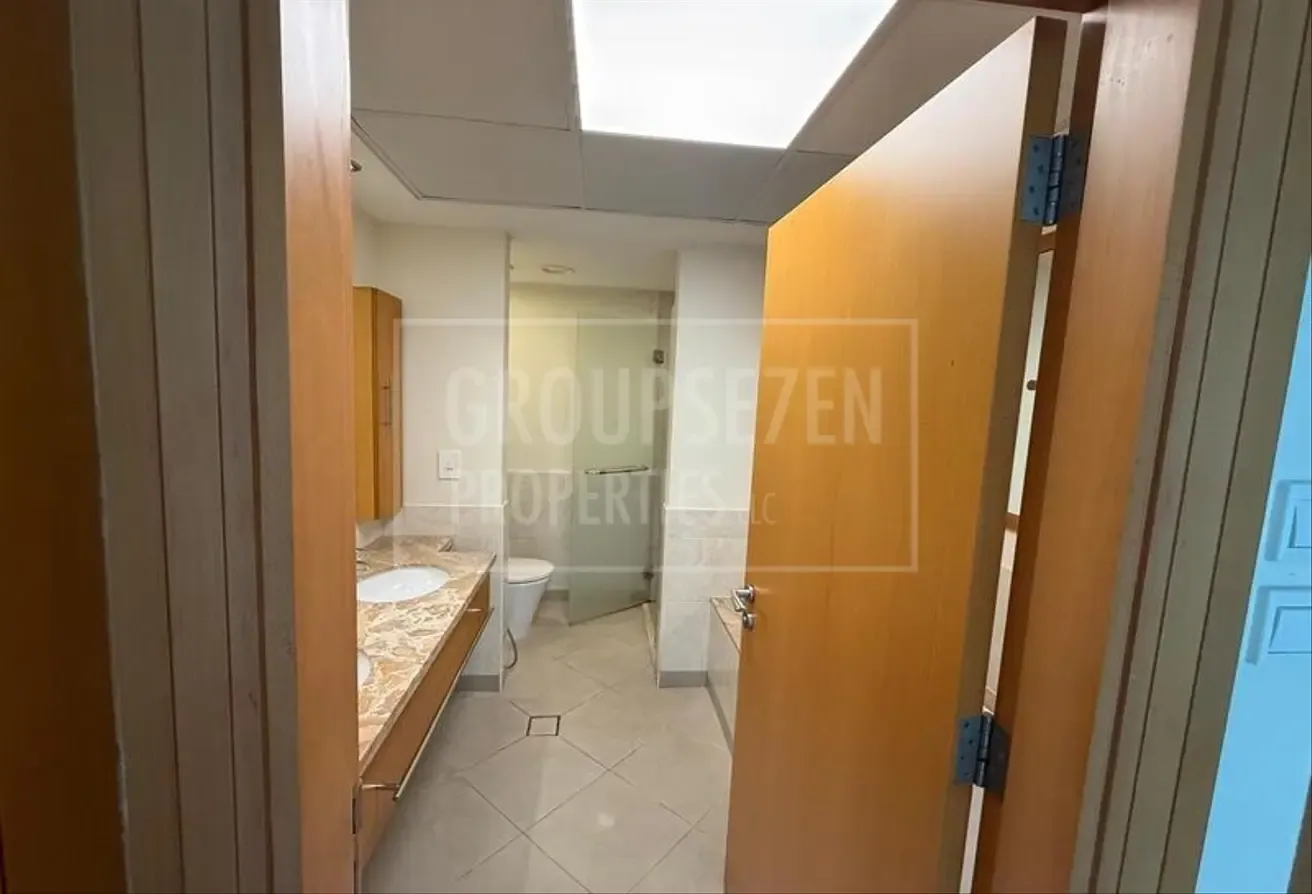 VACANT I Golf Course And Lake View l Unfurnished