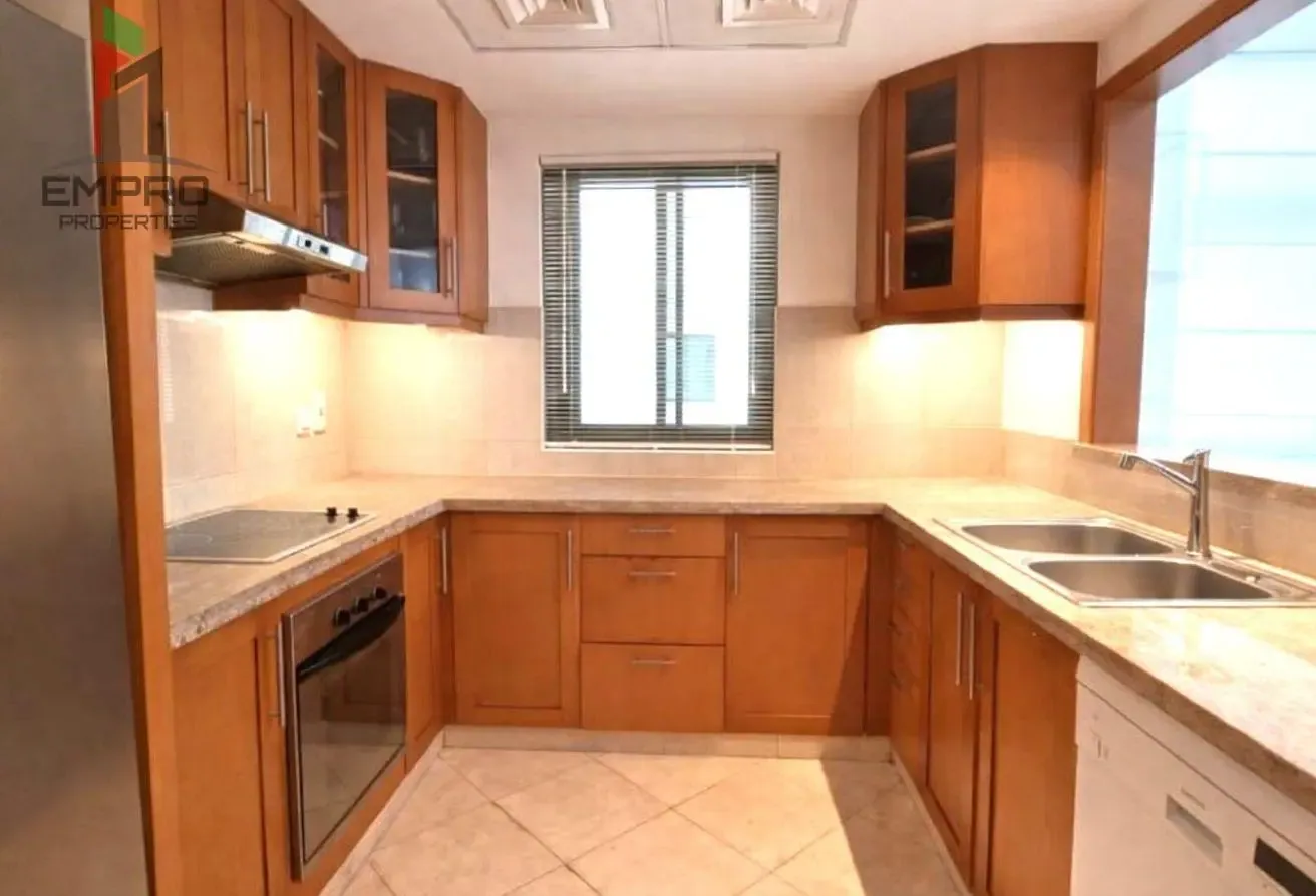 Chiller Free l Spacious Layout l Vacant