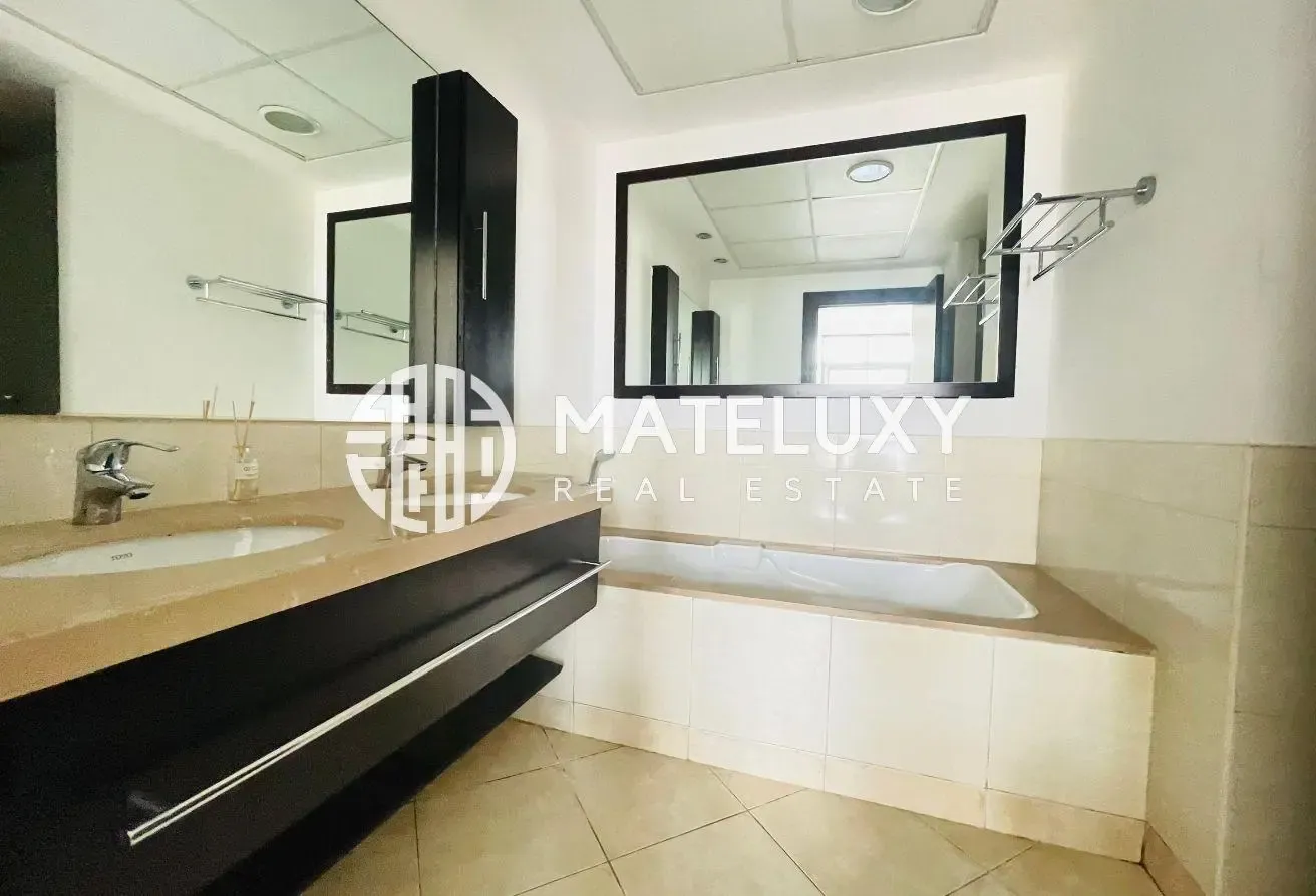 Vacant Now || Canal View || Spacious Unit