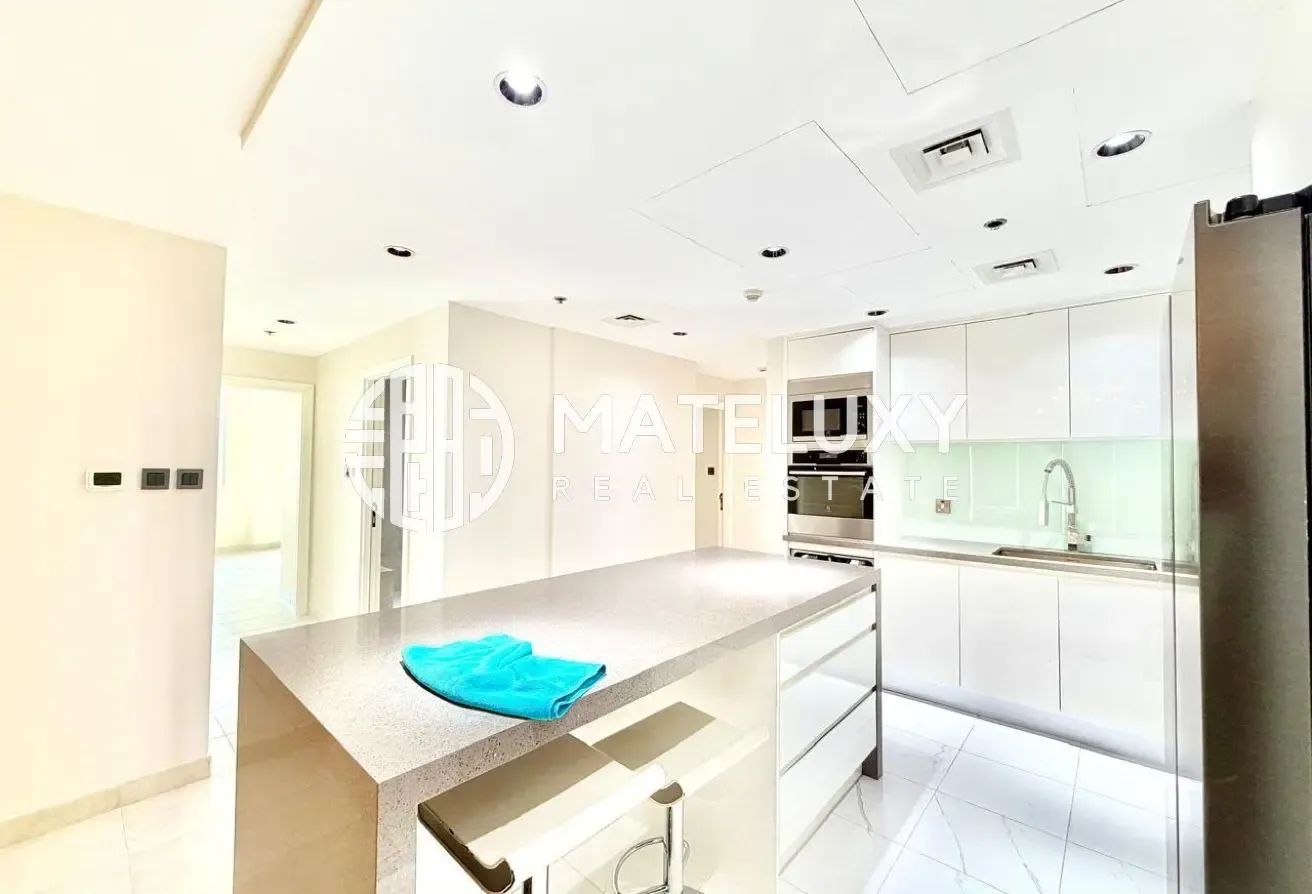 Upgraded | Full Golf View| Vacant Now |2 Balconies