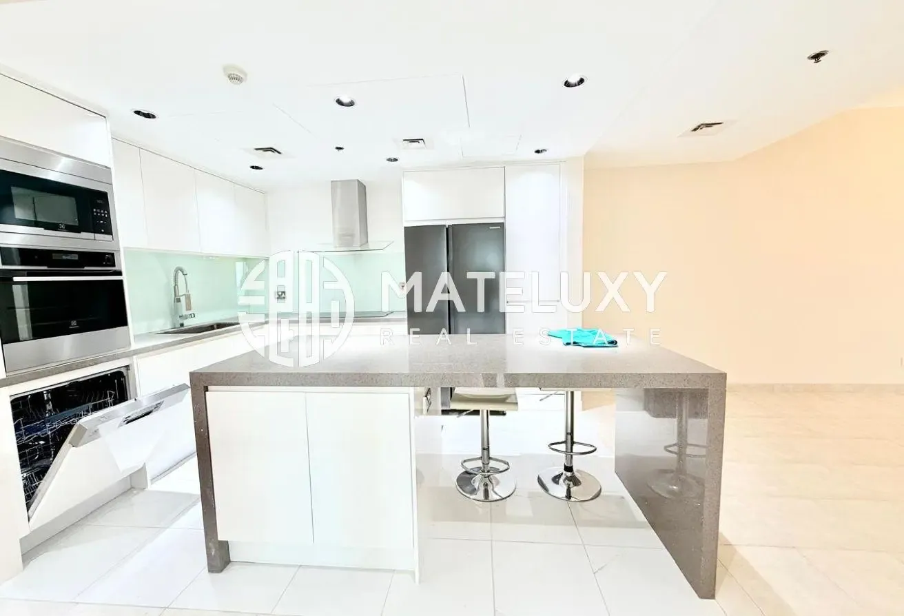 Upgraded | Full Golf View| Vacant Now |2 Balconies