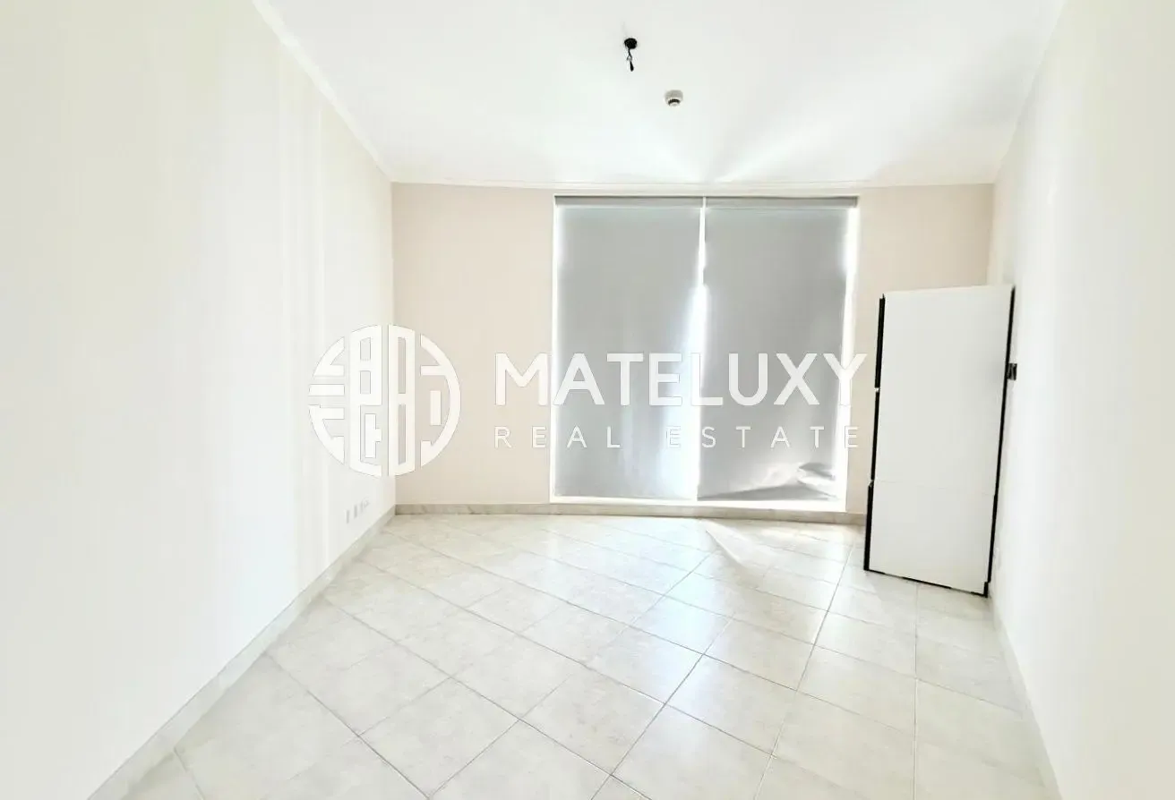 Upgraded | Full Golf View| Vacant Now |2 Balconies