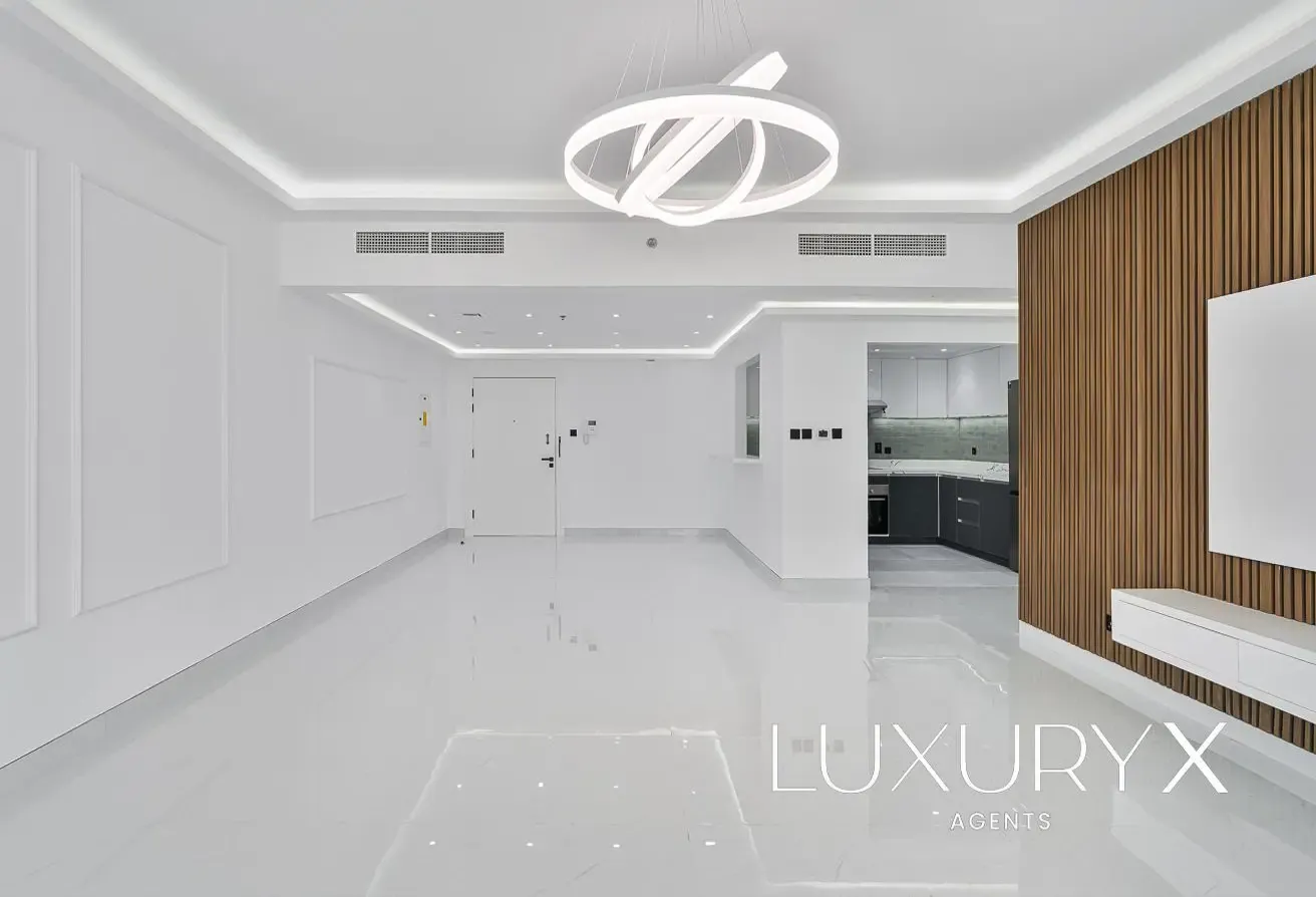 Upgraded | Lake & Golf View | Vacant Ready