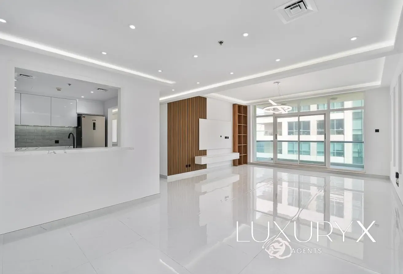 Upgraded | Lake & Golf View | Vacant Ready