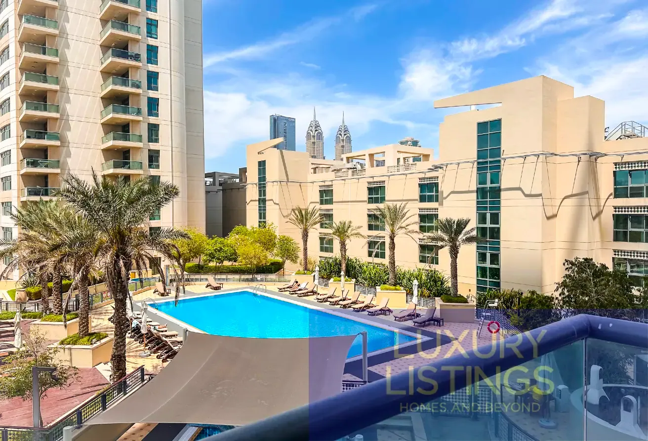 Links East LARGEST 1 Bed with Pool View