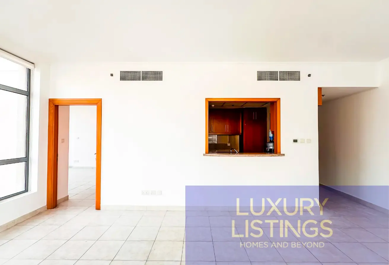Links East LARGEST 1 Bed with Pool View