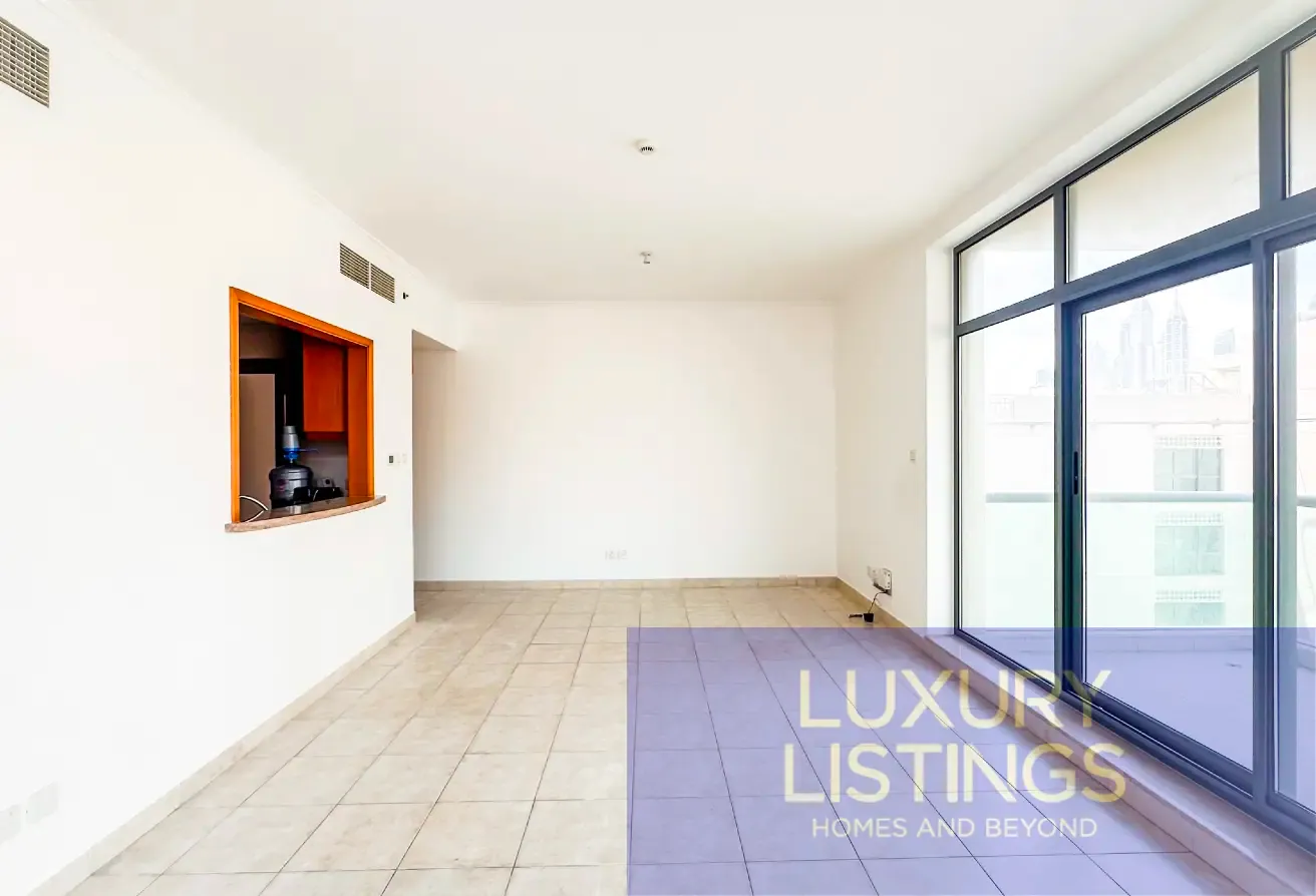 Links East LARGEST 1 Bed with Pool View