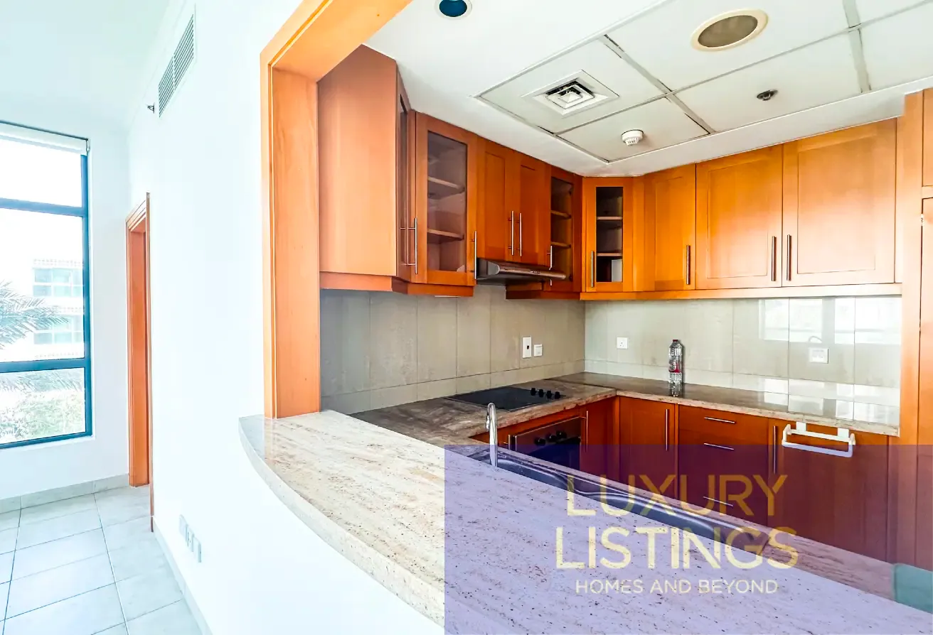Links East LARGEST 1 Bed with Pool View
