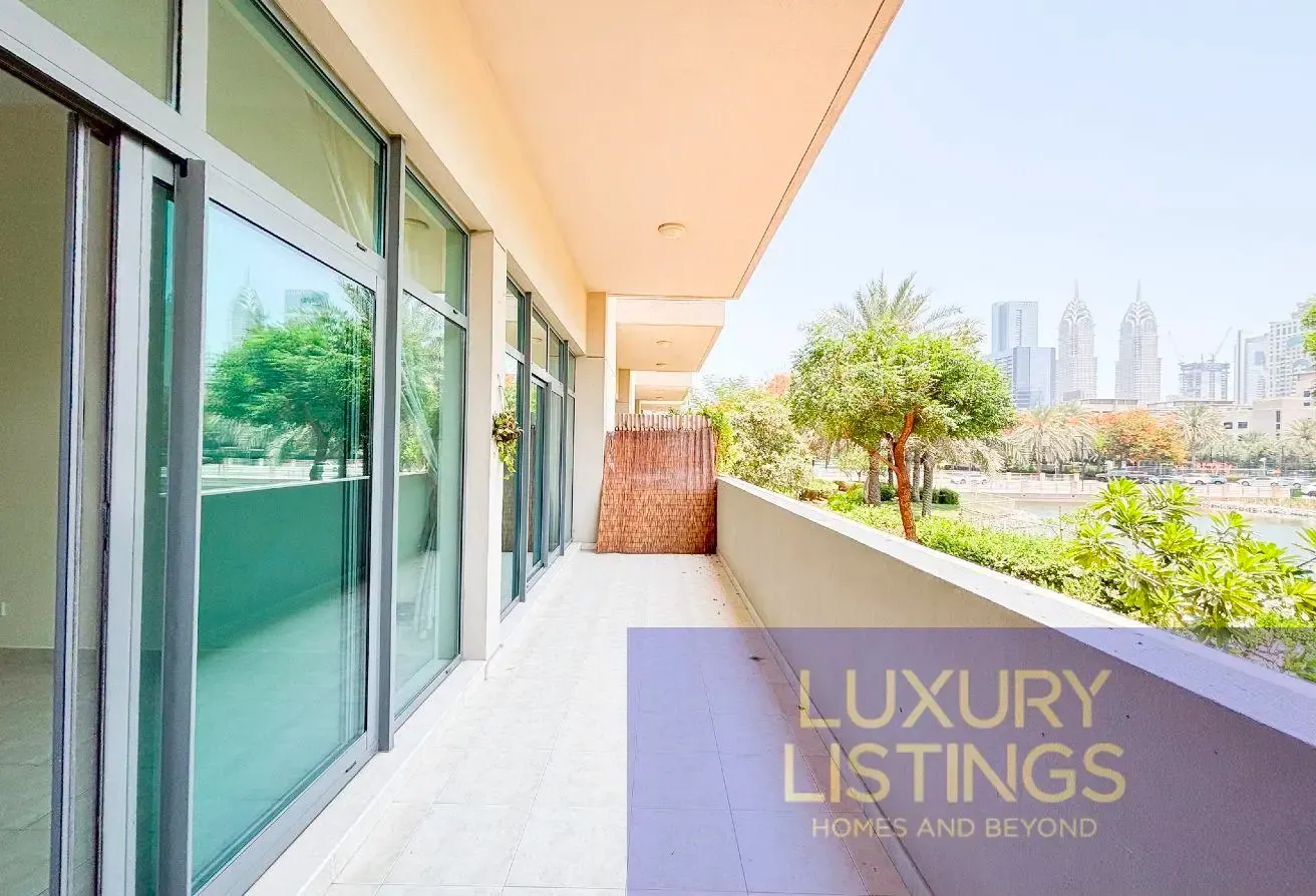 Links Canal Ground Floor 1 Bed Terrace Lake View