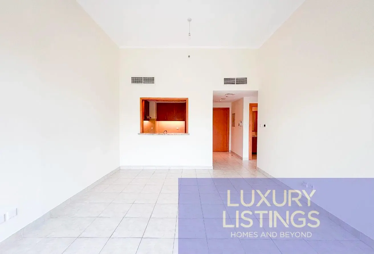 Links Canal Ground Floor 1 Bed Terrace Lake View