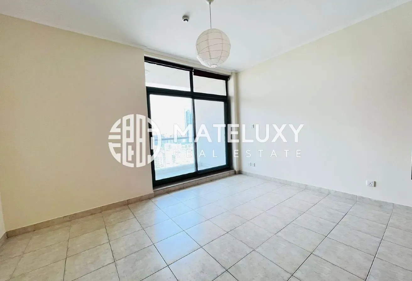 Lake View || Vacant || Properly Maintained