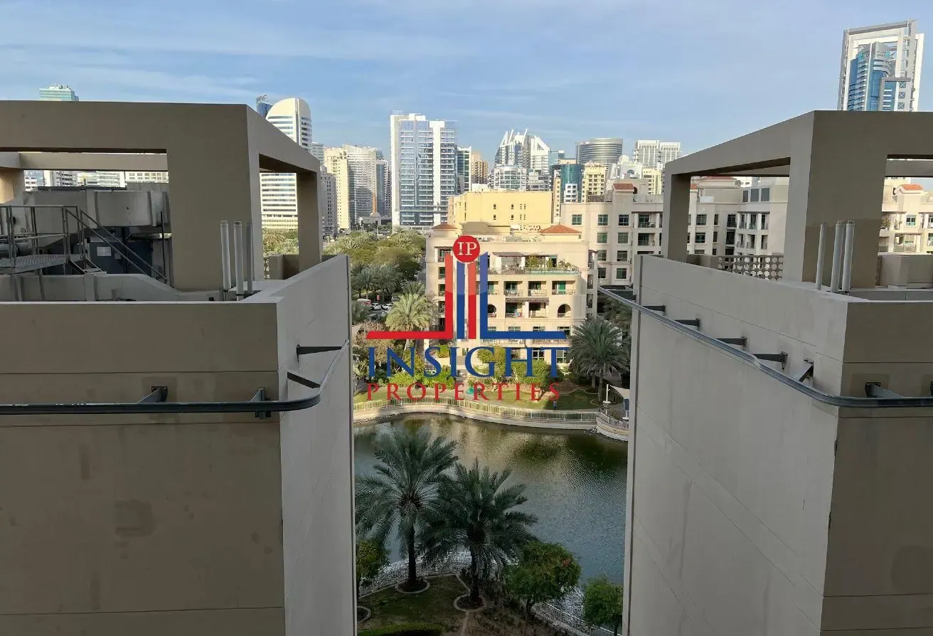 1 B/R APT | UNFURNISHED | PARTIAL LAKE VIEW