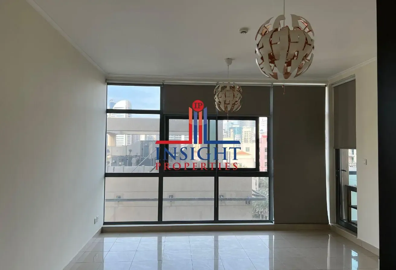 1 B/R APT | UNFURNISHED | PARTIAL LAKE VIEW