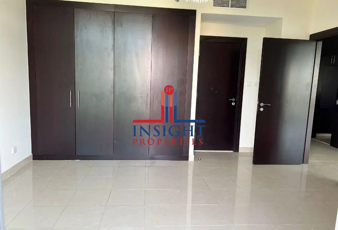 1 B/R APT | UNFURNISHED | PARTIAL LAKE VIEW