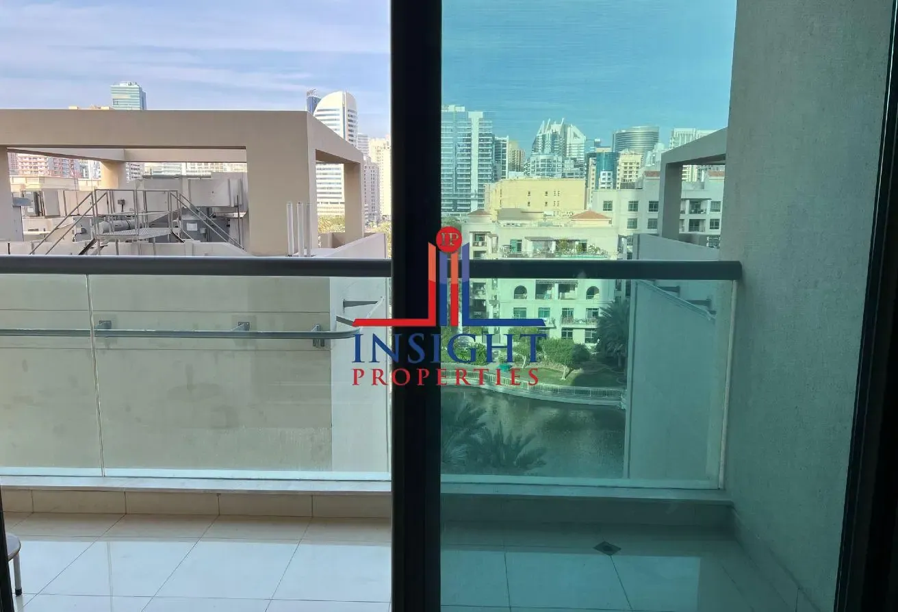 1 B/R APT | UNFURNISHED | PARTIAL LAKE VIEW