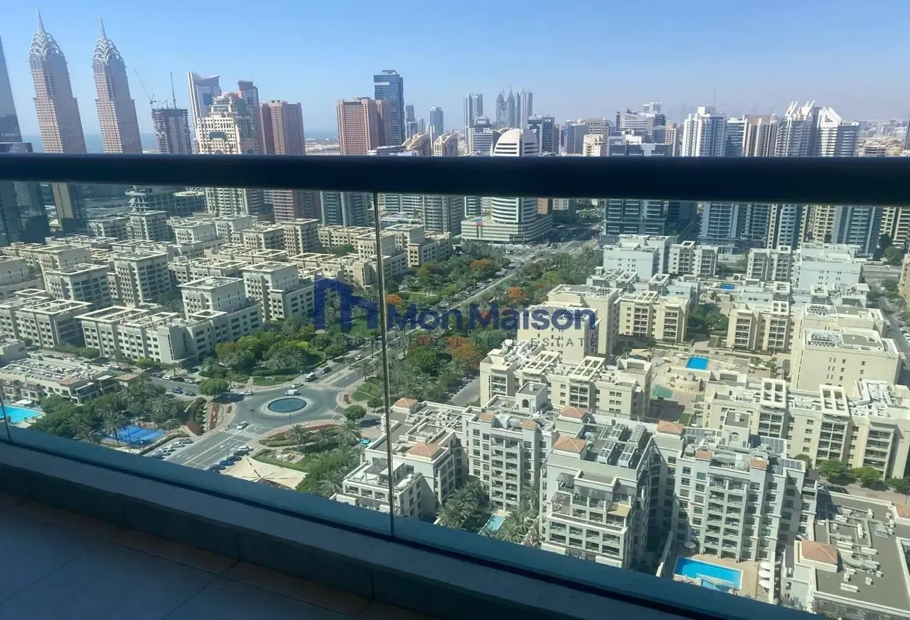Exclusive | Sea and Lake View | Bright Unit