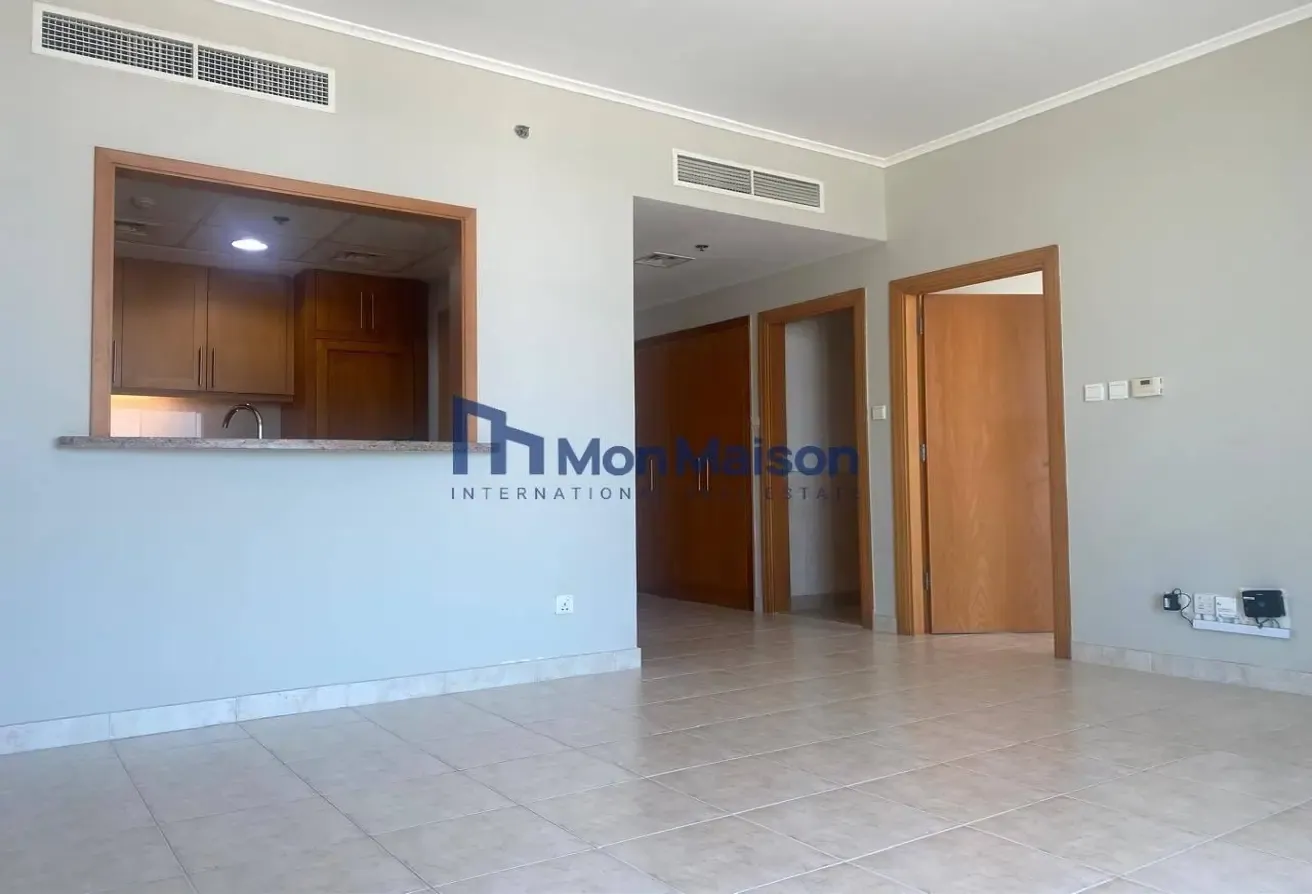 Exclusive | Sea and Lake View | Bright Unit