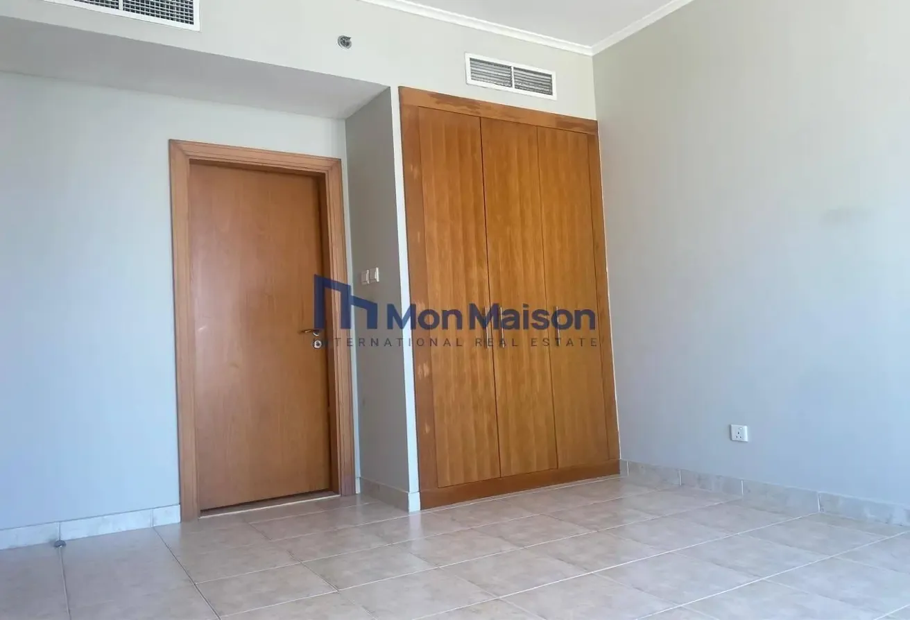Exclusive | Sea and Lake View | Bright Unit