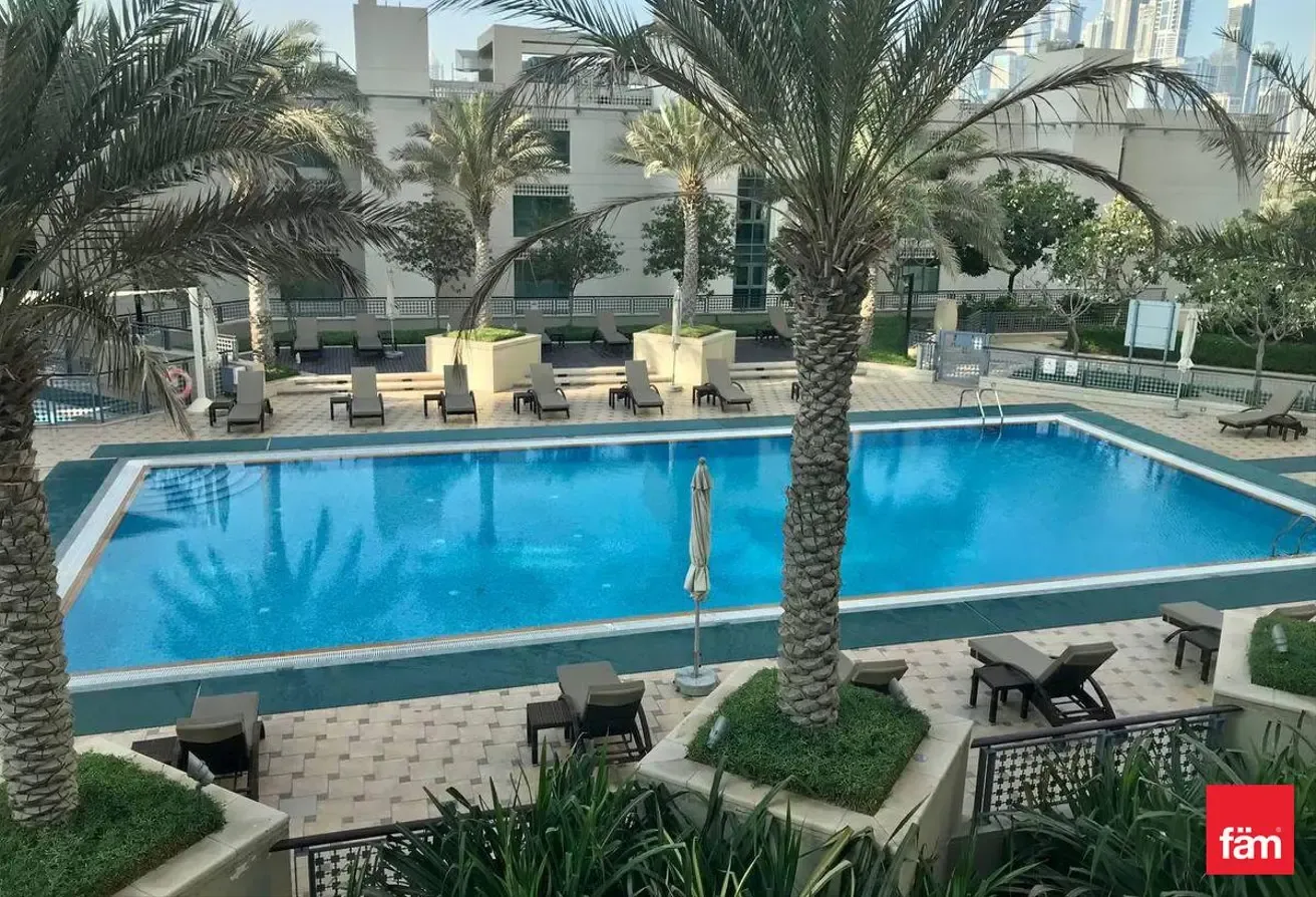 Prime location | Lake View | Furnished