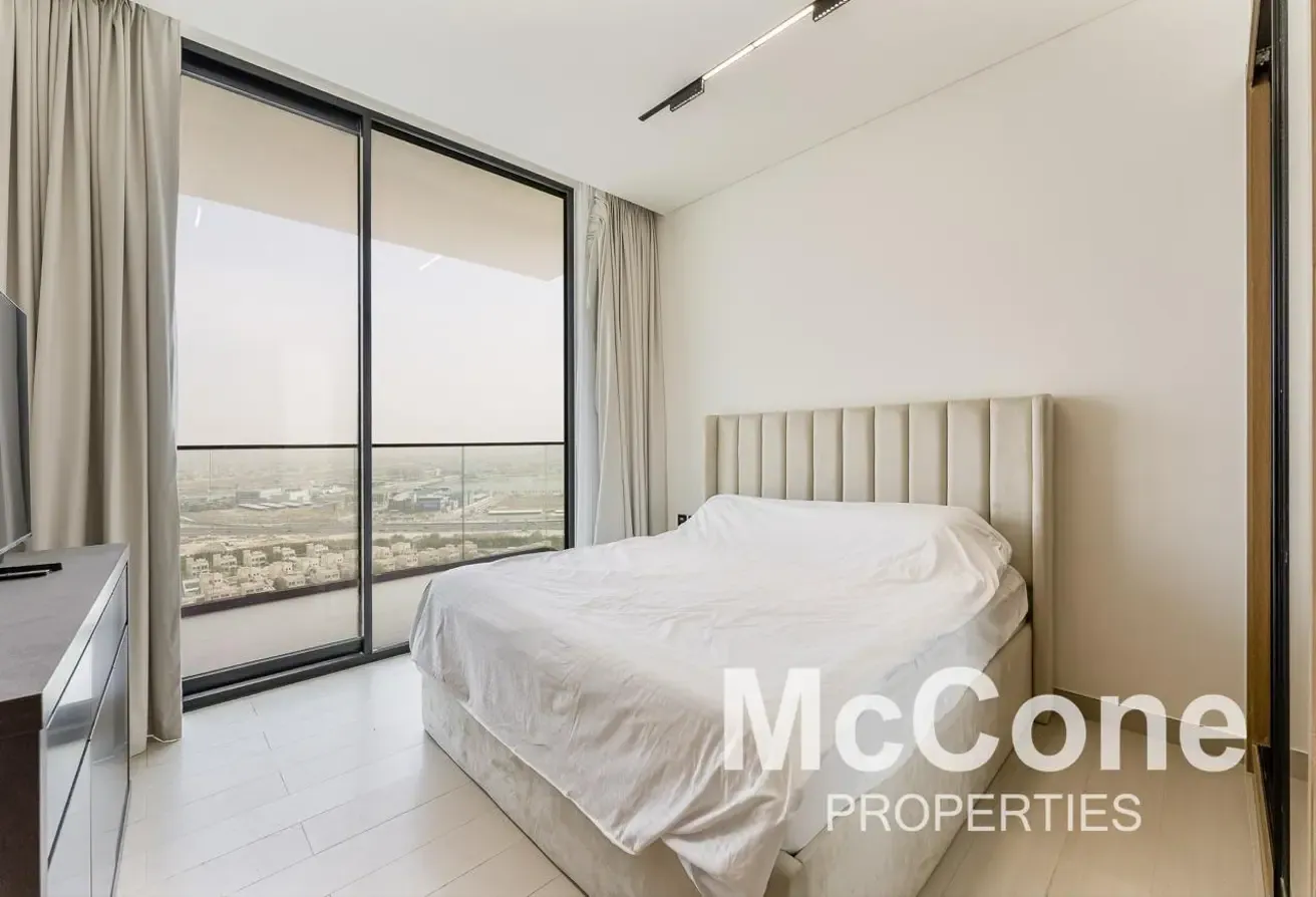 High Floor | Huge Layout | Multiple Cheques