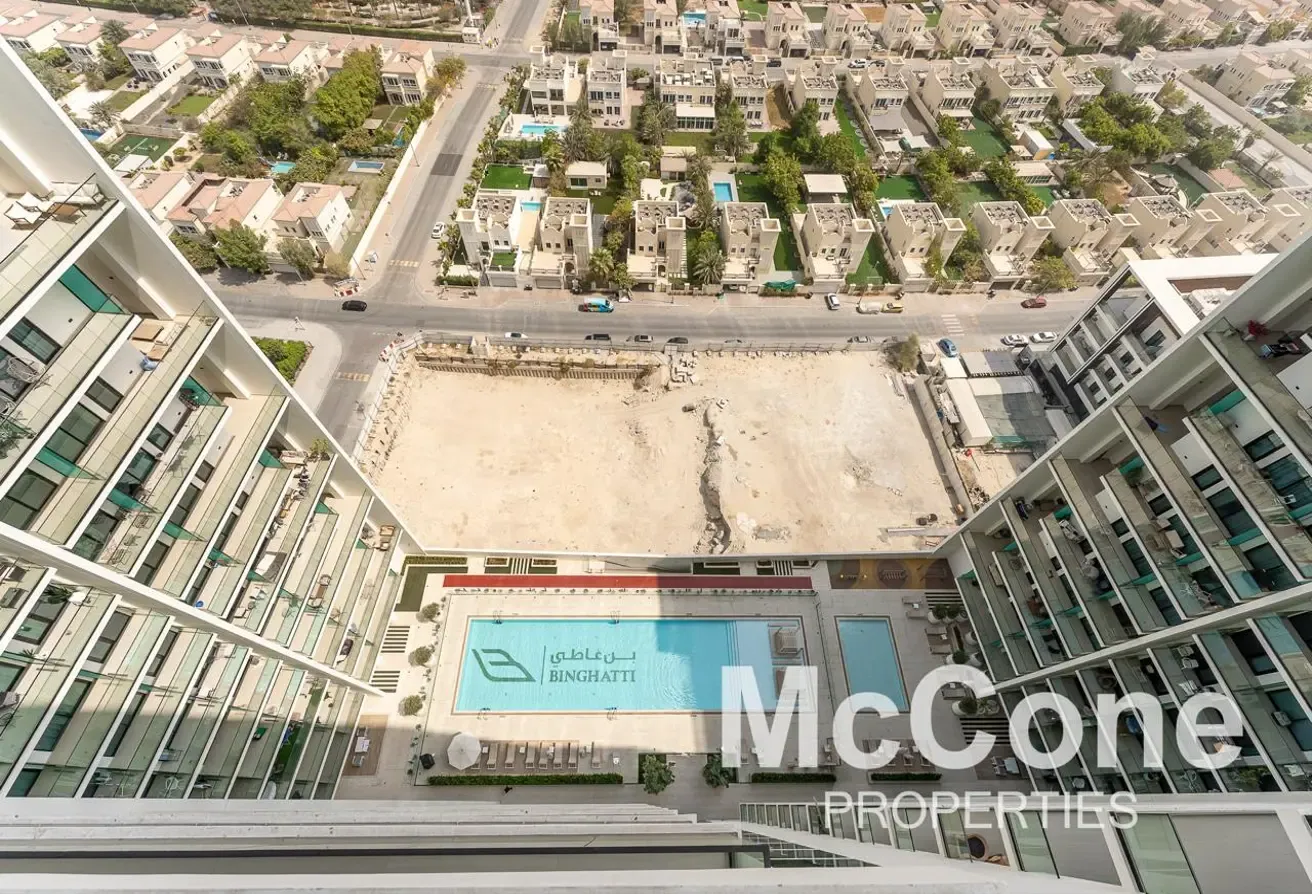 High Floor | Huge Layout | Multiple Cheques