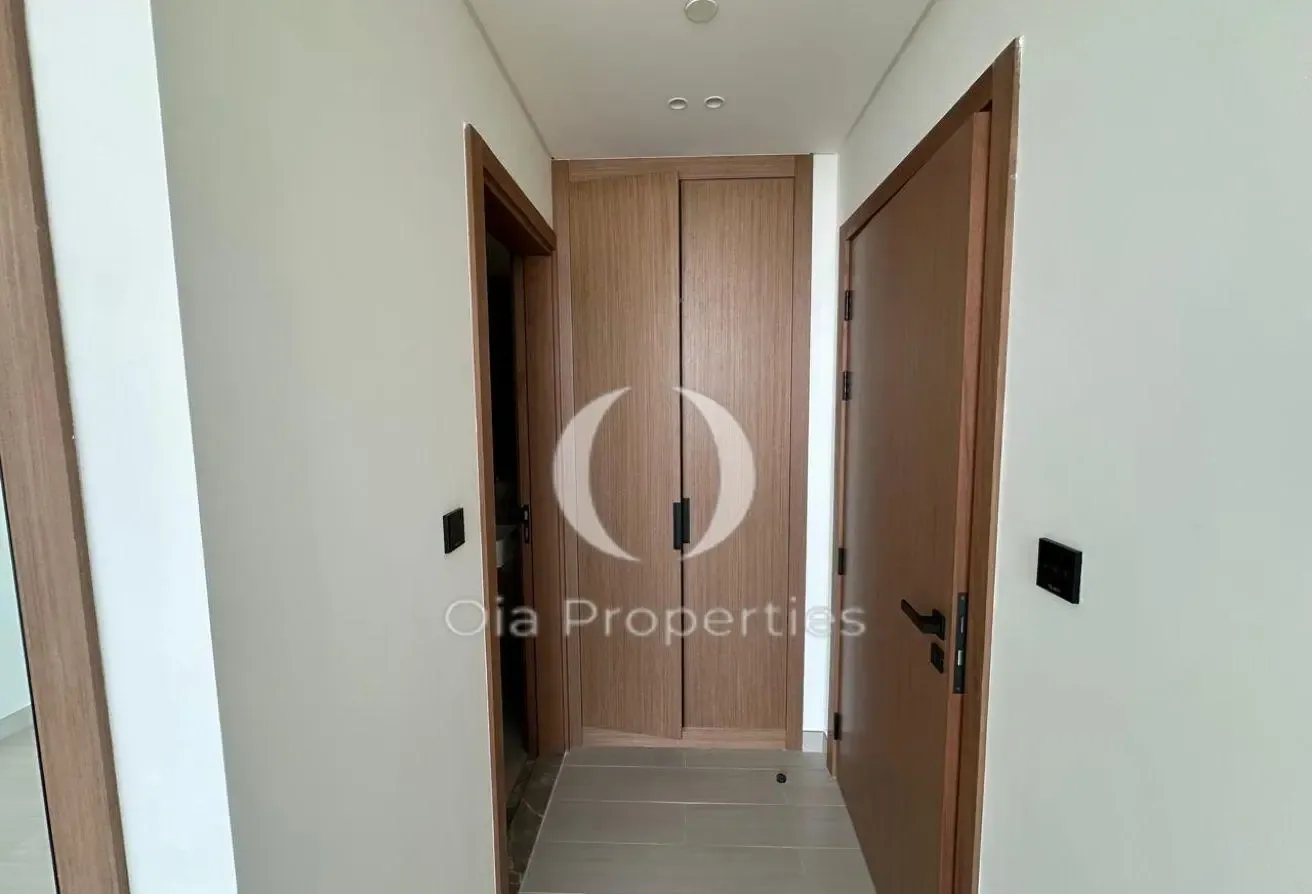Modern 1BR | Binghatti Azure | Well-Maintained