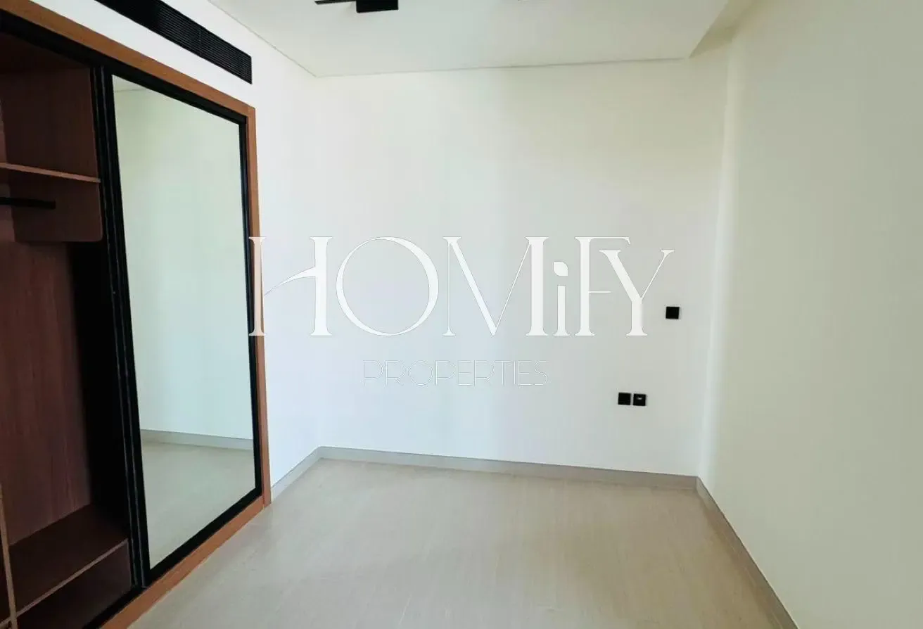 KITCHEN APPLIANCES | POOL VIEW | PREMIUM QUALITY