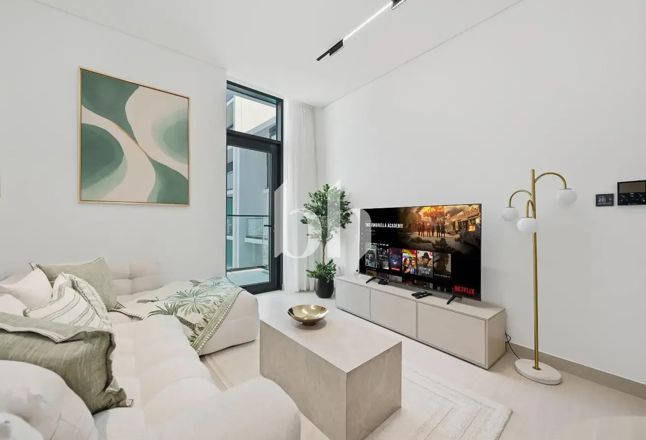 Exclusive | Top Floor | Managed | Open Views