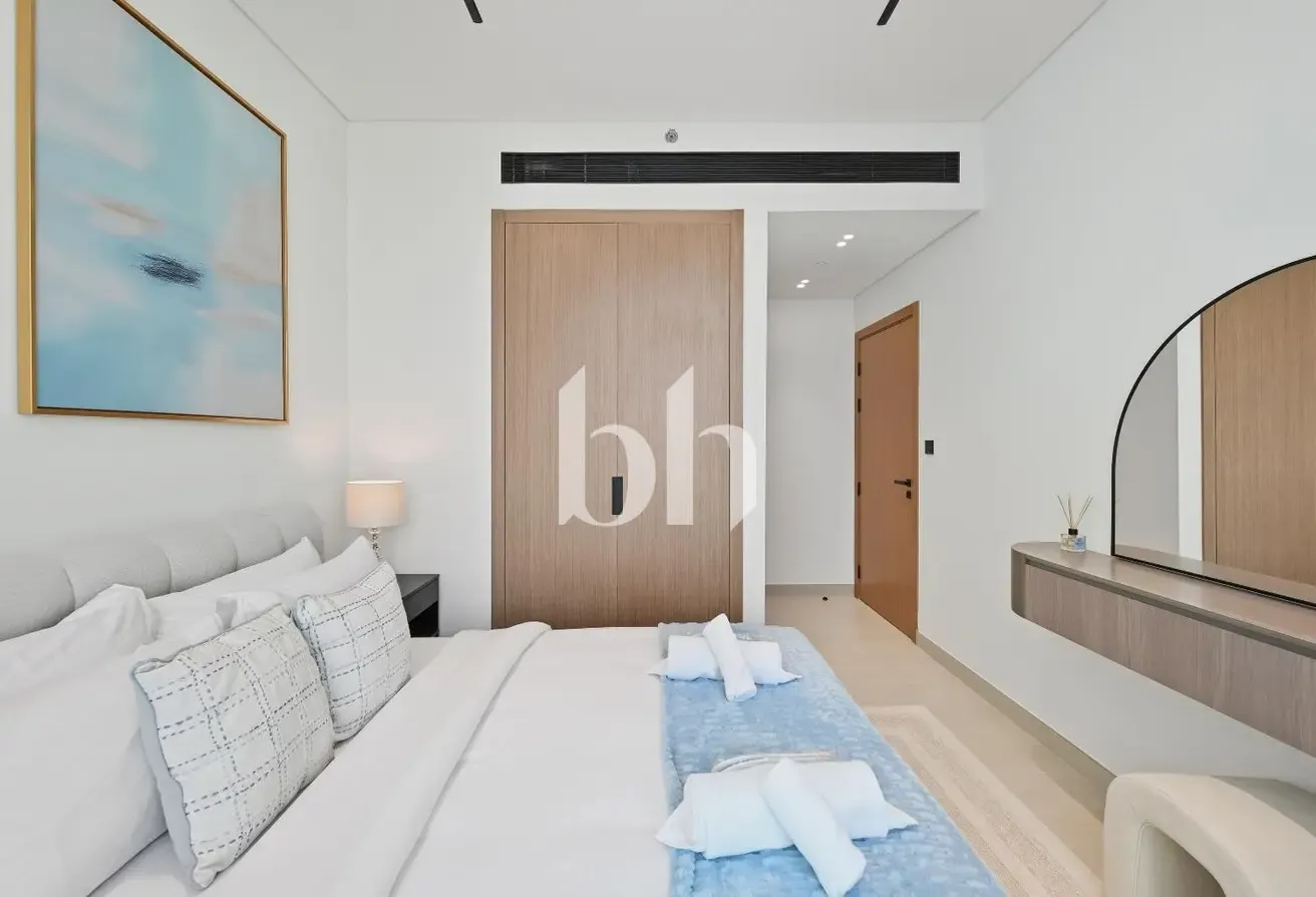 Exclusive | Top Floor | Managed | Open Views
