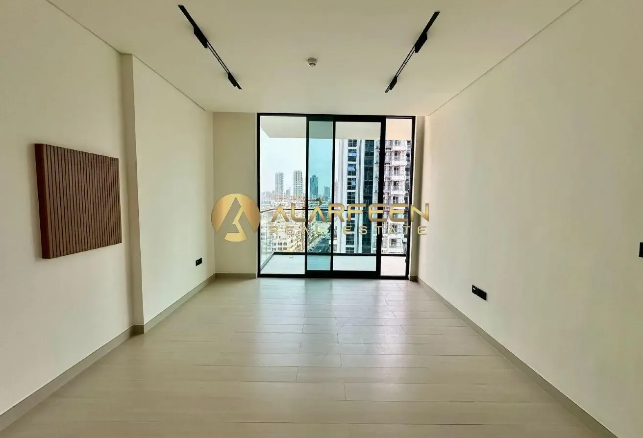High-Floor 1BR | Balcony | City & Pool View