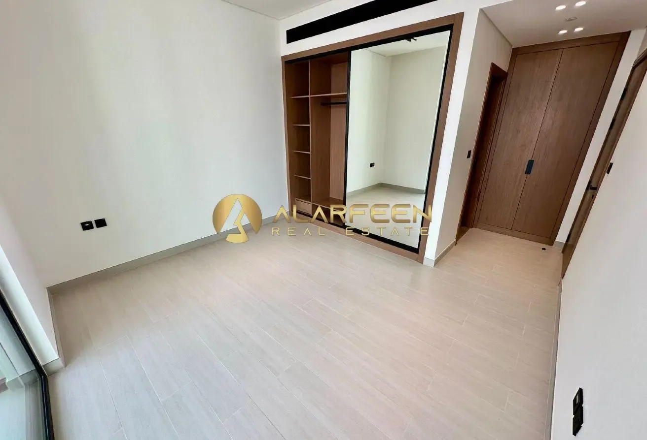 High-Floor 1BR | Balcony | City & Pool View